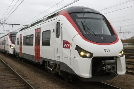 El fabricante de trenes vasco, CAF, vive un momento dulce, ¿qué hacer con sus acciones?